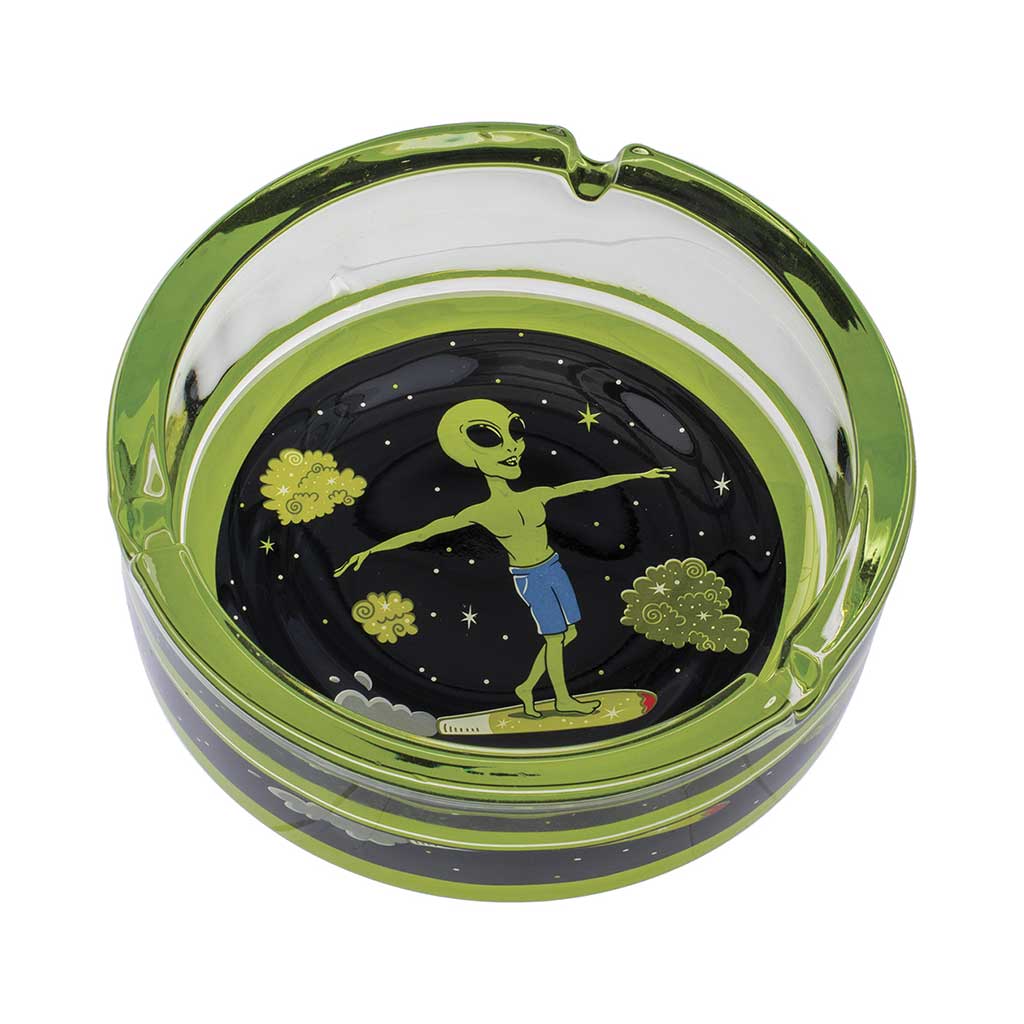 CENICERO DE CRISTAL CON FORMA DE ALIENÍGENA SURFISTA VERDE